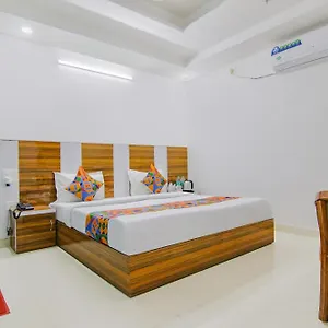 Fabhotel Gp Royal Hotel
